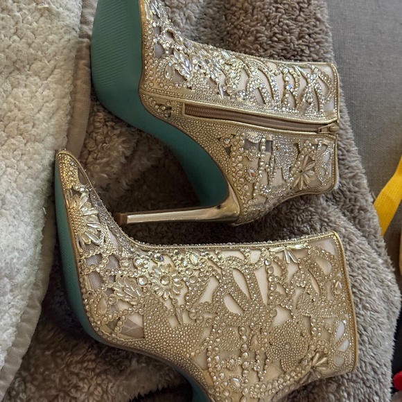 Betsy Johnson rhinestone light gold Midi heel Boots - Picture 3 of 4